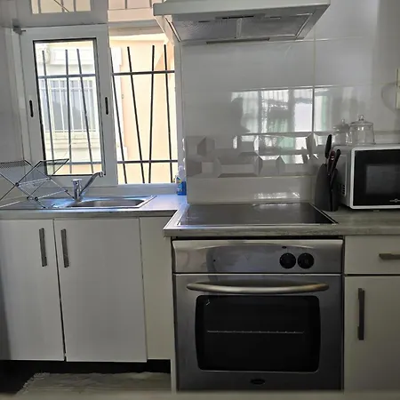 Cozy 15 Minutes Walk From The Center Nîmes